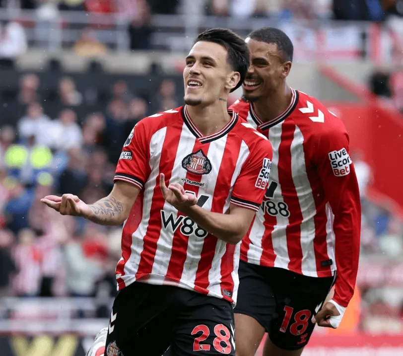 pp电子试玩-桑德兰2-1逆转布伦特福德，扎卡助攻伊西多尔补时绝杀